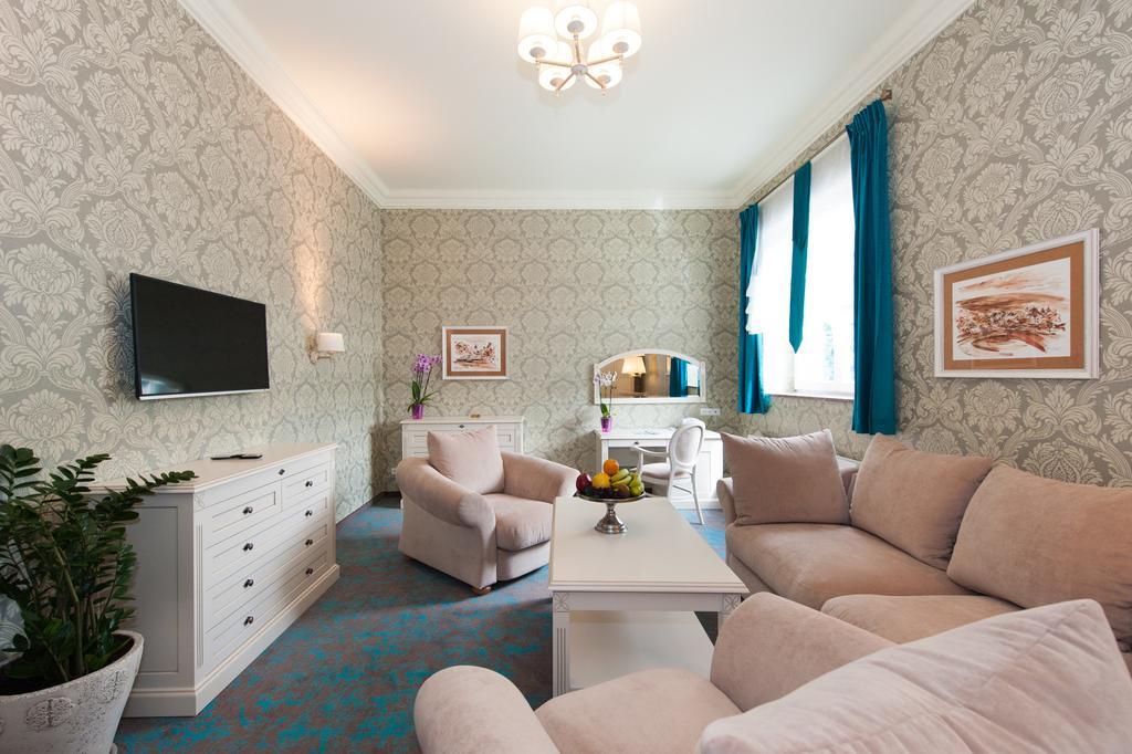 Dom Zdrojowy Hotel Swieradow-Zdroj Bilik gambar