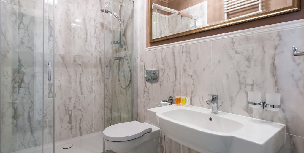 Dom Zdrojowy Hotel Swieradow-Zdroj Bilik gambar