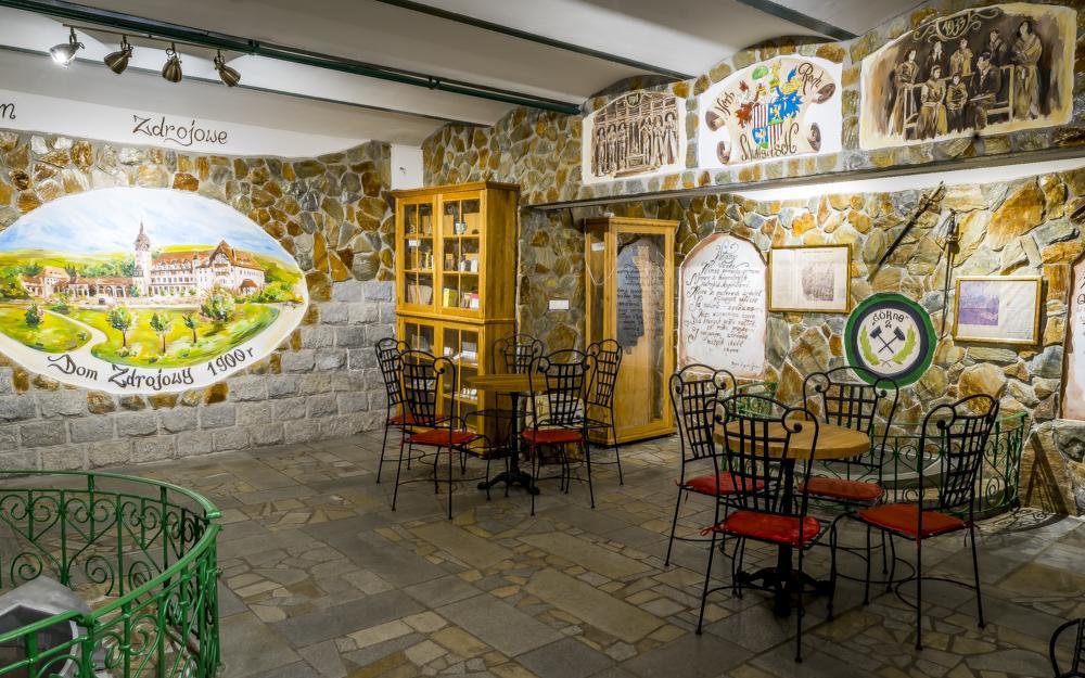Dom Zdrojowy Hotel Swieradow-Zdroj Luaran gambar